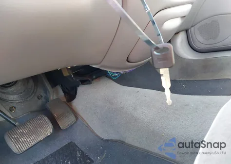 1996 Ford Taurus Gl z USA, uszkodzony, nr VIN 1FALP52U8TA220335